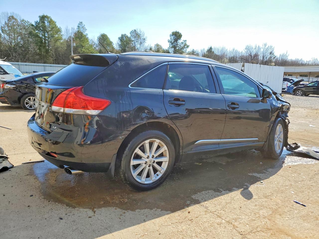 2012 TOYOTA VENZA LE photo 3