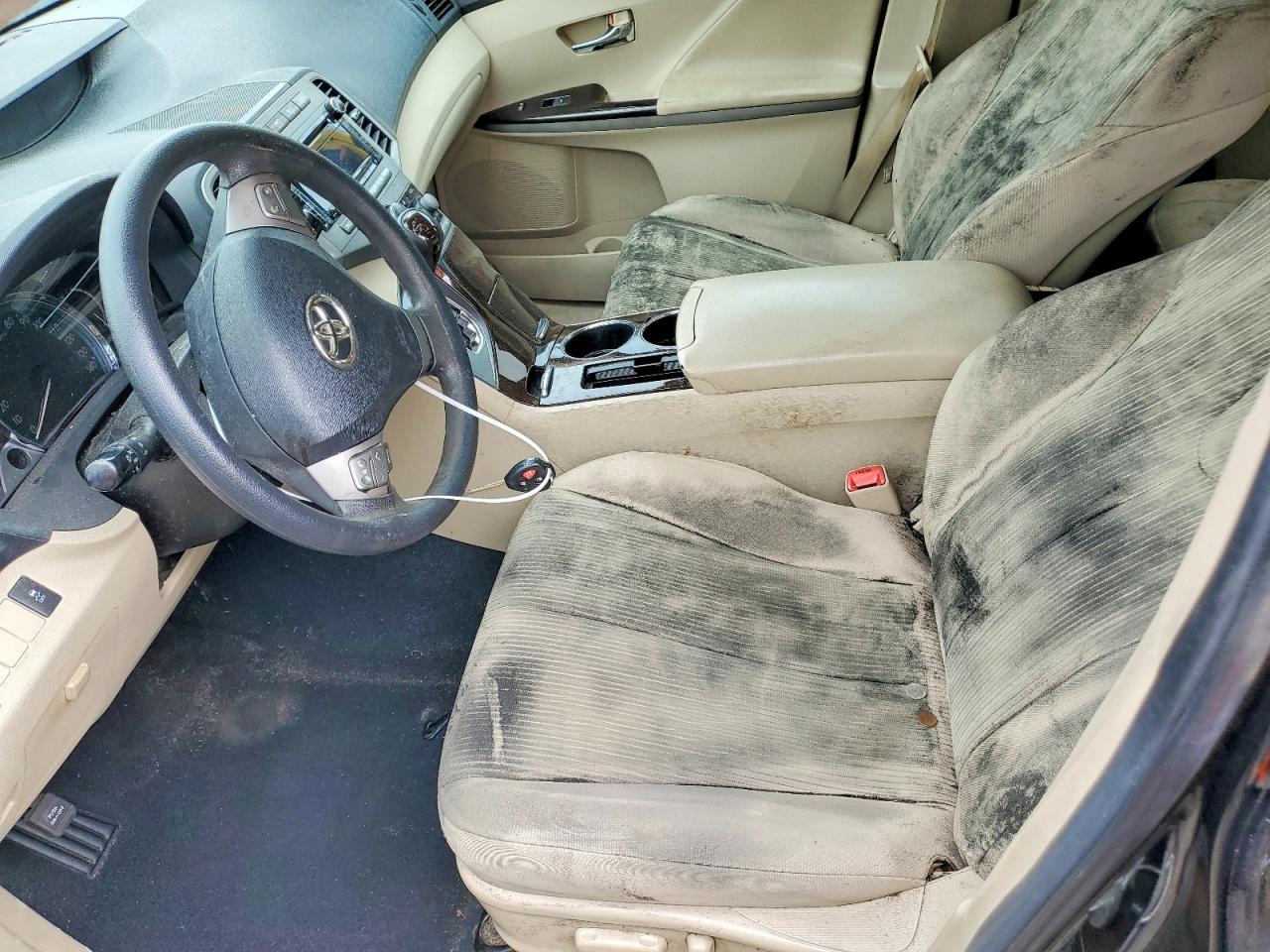 2012 TOYOTA VENZA LE photo 7