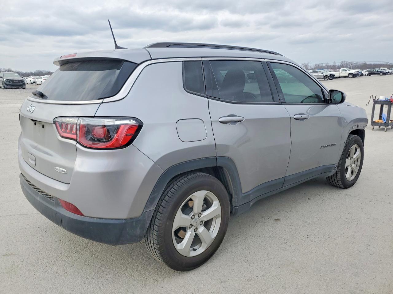 2019 JEEP COMPASS LATITUDE photo 7