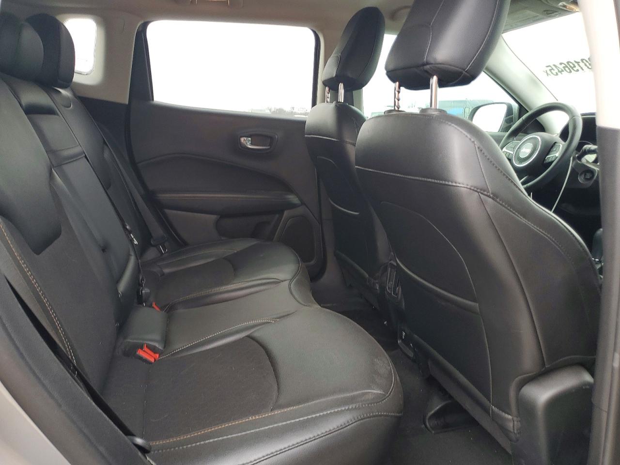 2019 JEEP COMPASS LATITUDE photo 31