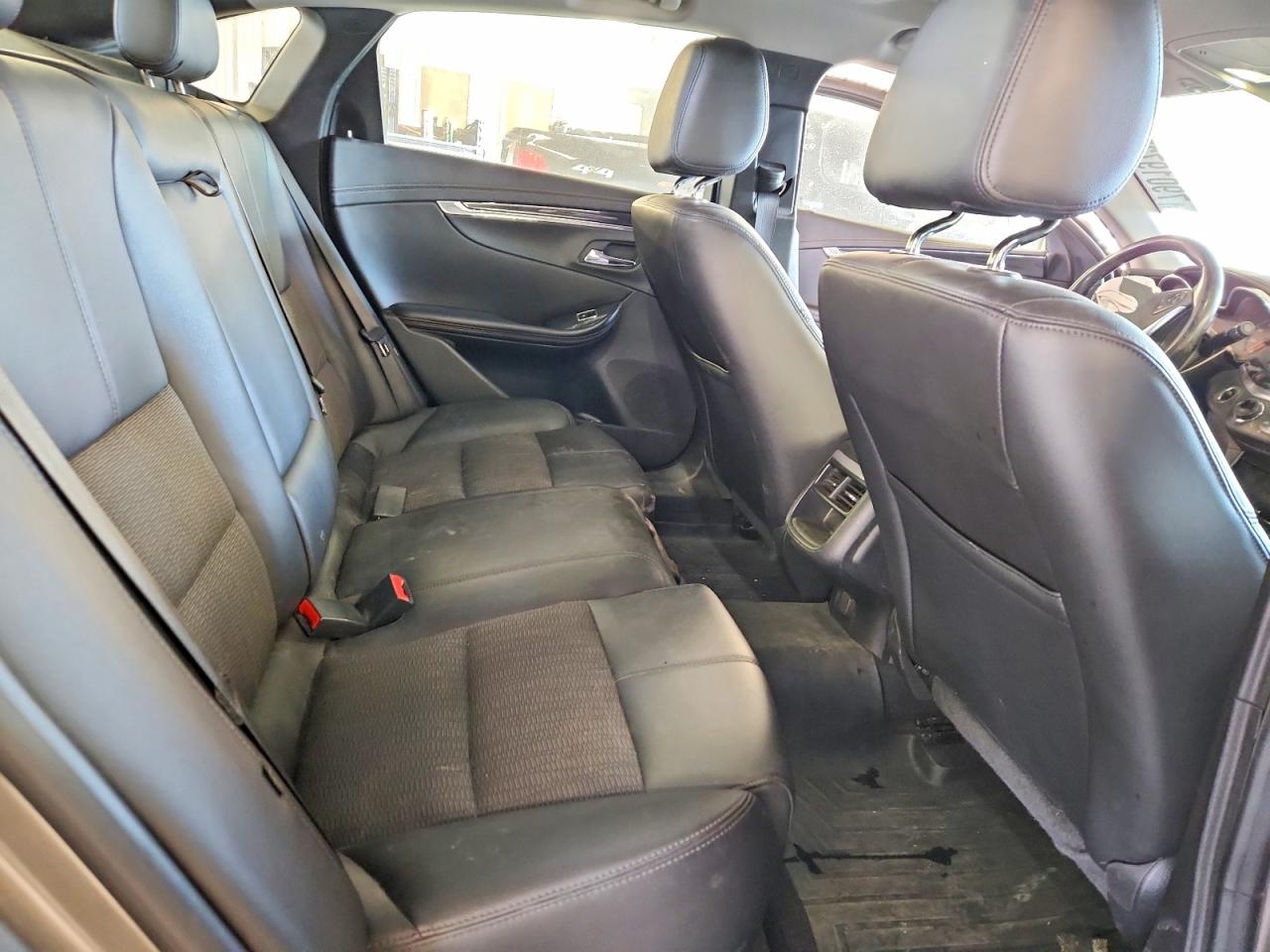 2018 CHEVROLET IMPALA LT photo 19