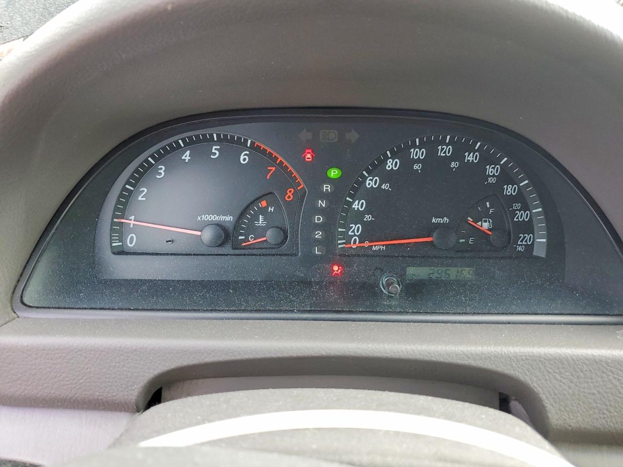 2002 TOYOTA CAMRY LE photo 25