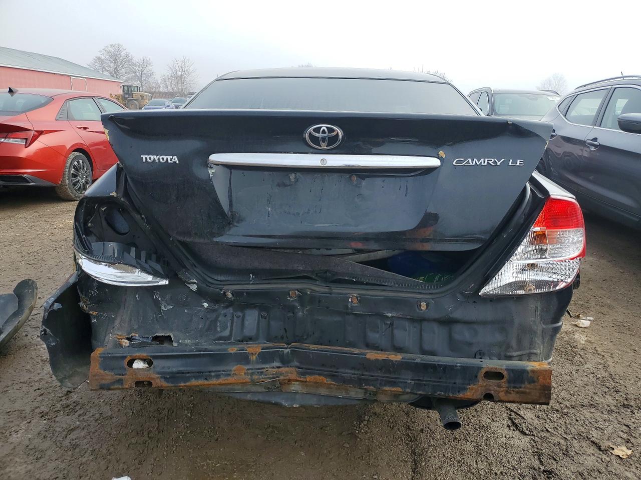 2002 TOYOTA CAMRY LE photo 16