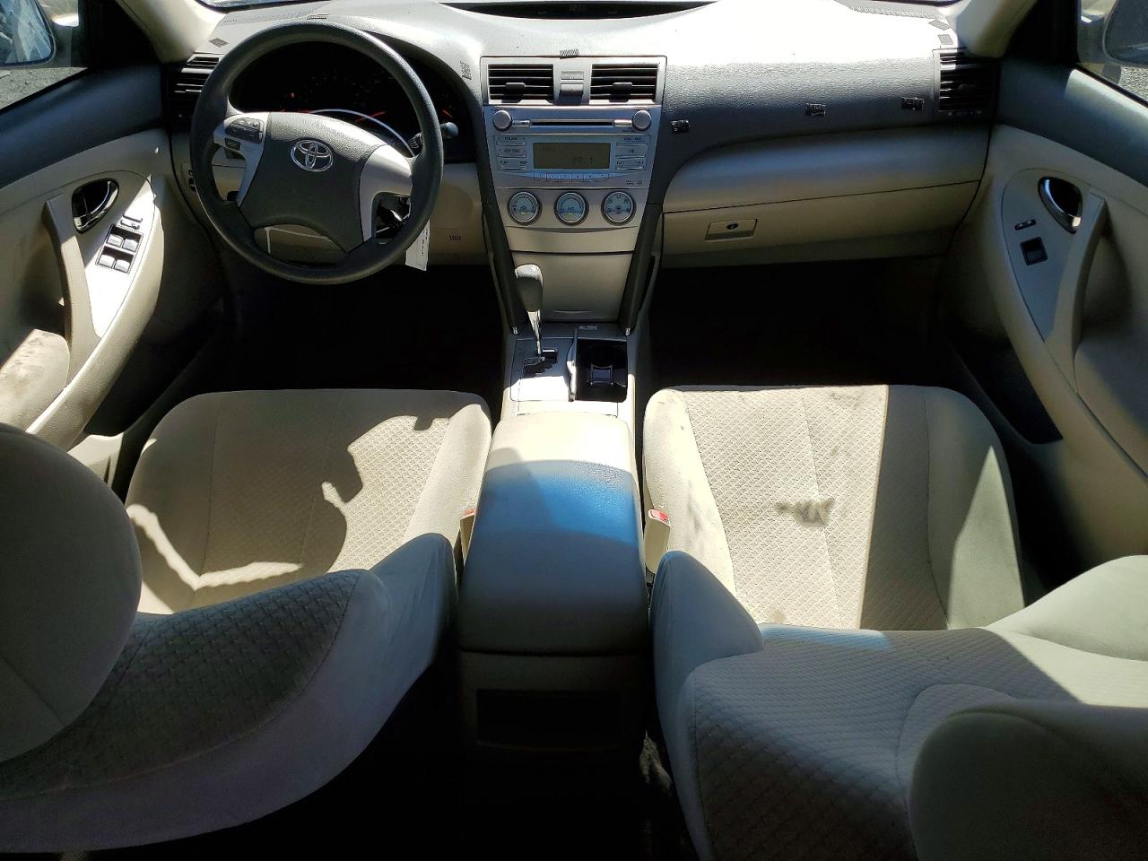 2009 TOYOTA CAMRY LE V6 photo 8