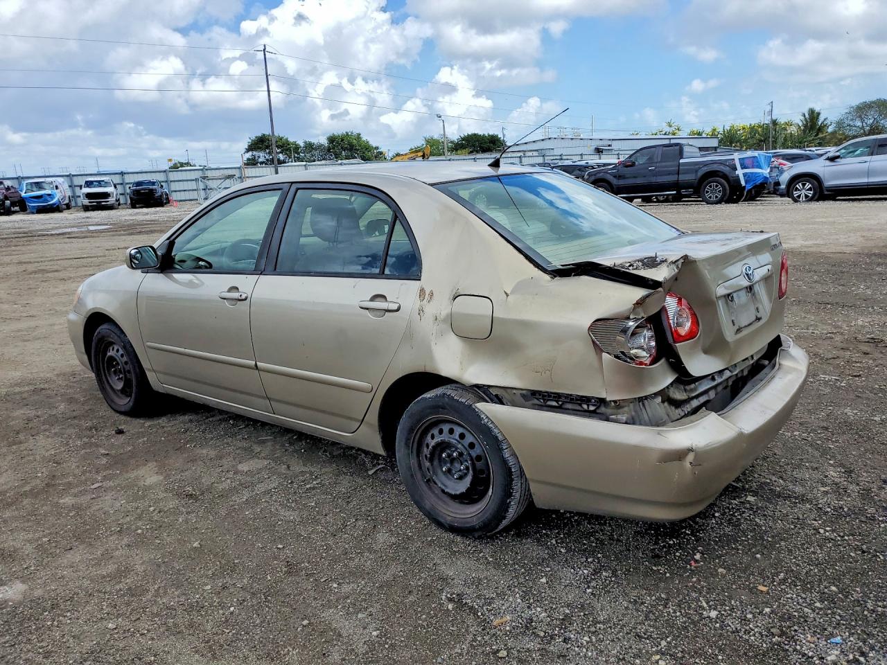 2006 TOYOTA COROLLA LE photo 2