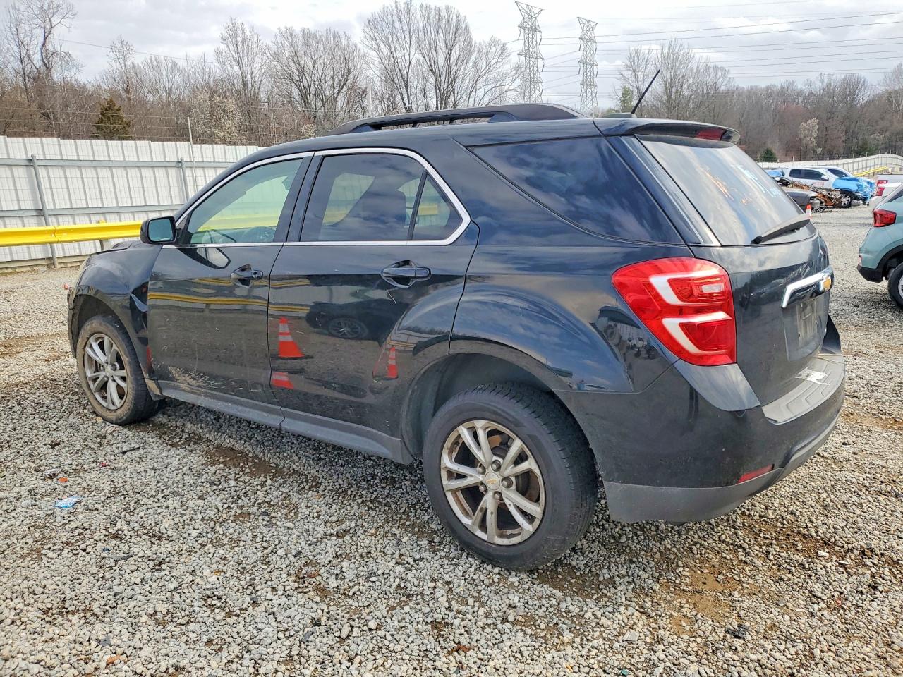 2016 CHEVROLET EQUINOX LT photo 4