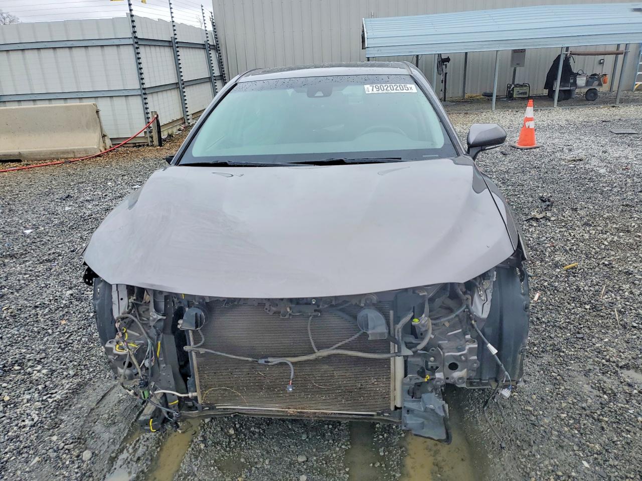 2018 TOYOTA CAMRY LE photo 5