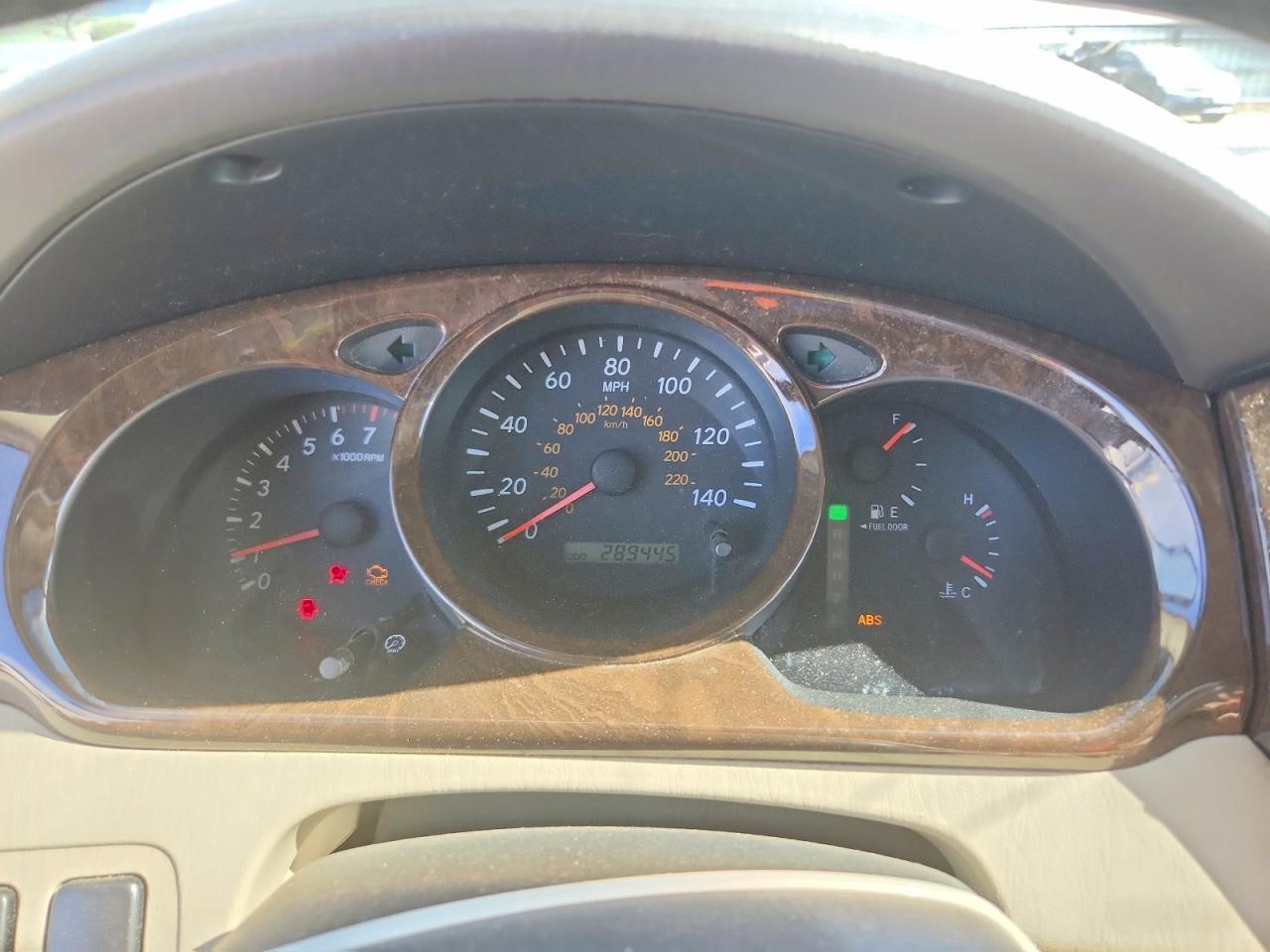 2003 TOYOTA HIGHLANDER LIMITED photo 9