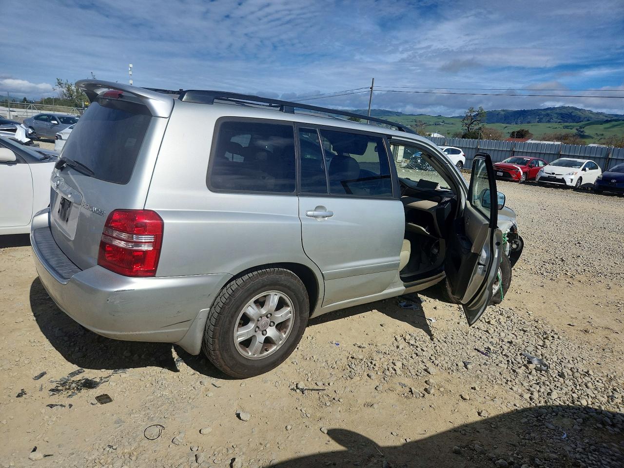 2003 TOYOTA HIGHLANDER LIMITED photo 3