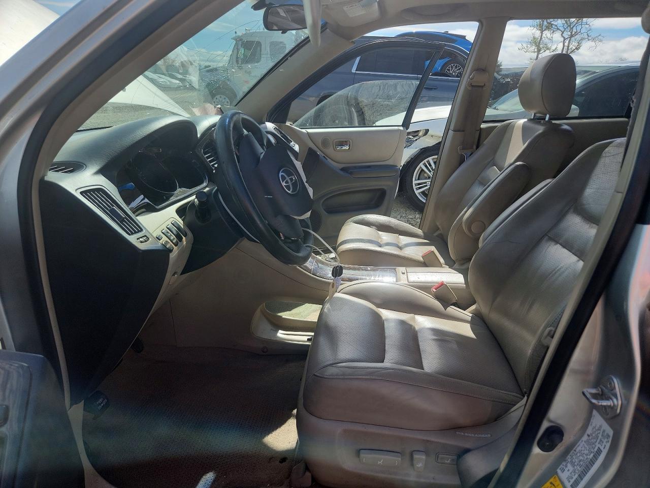 2003 TOYOTA HIGHLANDER LIMITED photo 7