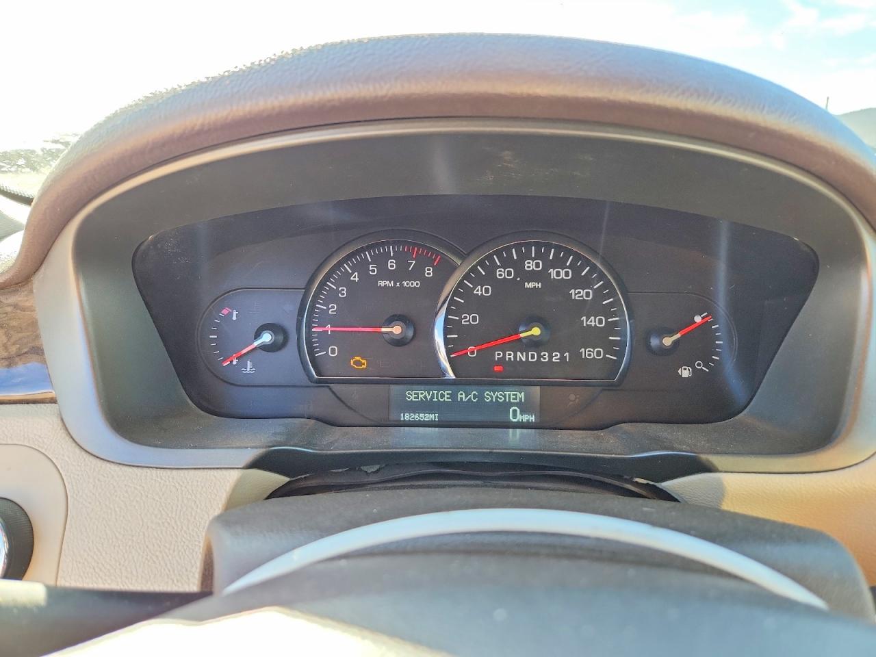 2008 CADILLAC DTS photo 17