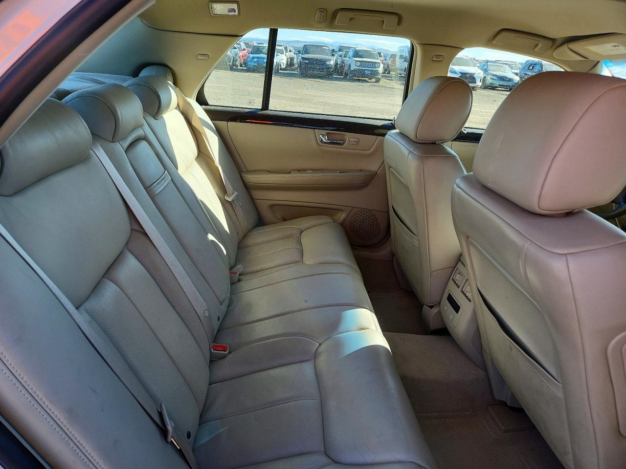 2008 CADILLAC DTS photo 19