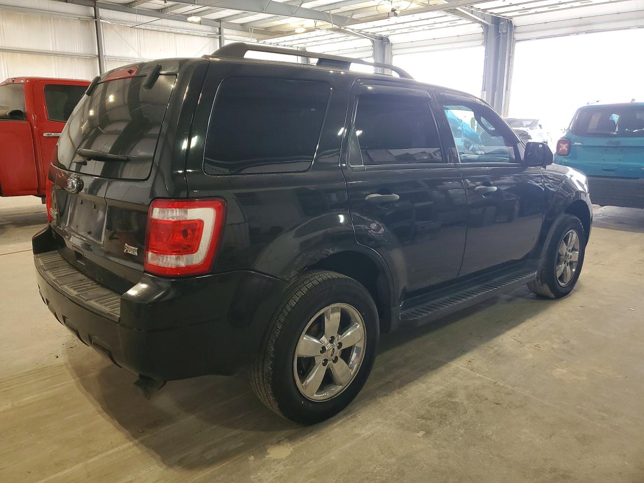 2011 FORD ESCAPE XLT photo 7