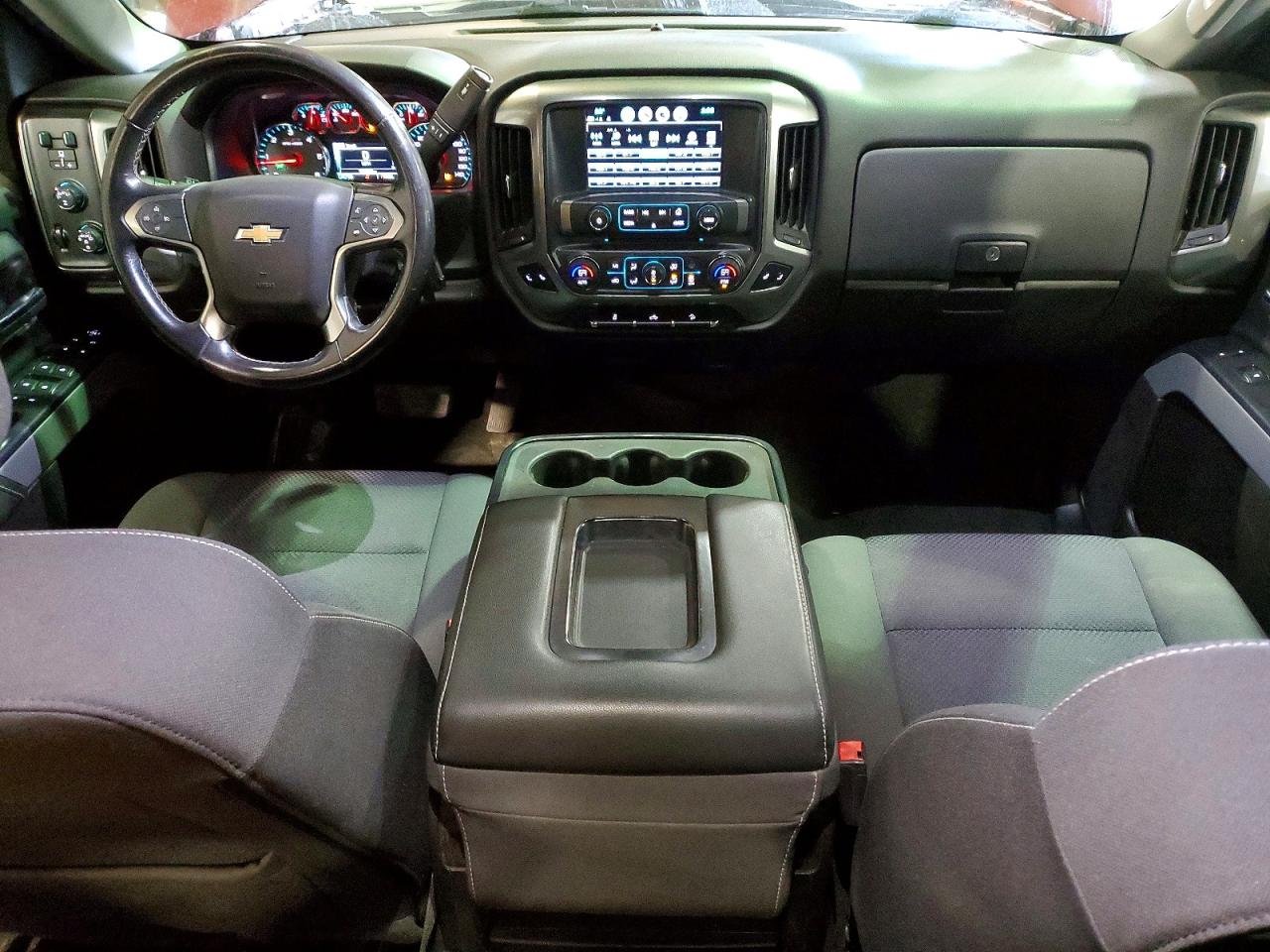 2018 CHEVROLET SILVERADO K1500 LT photo 8