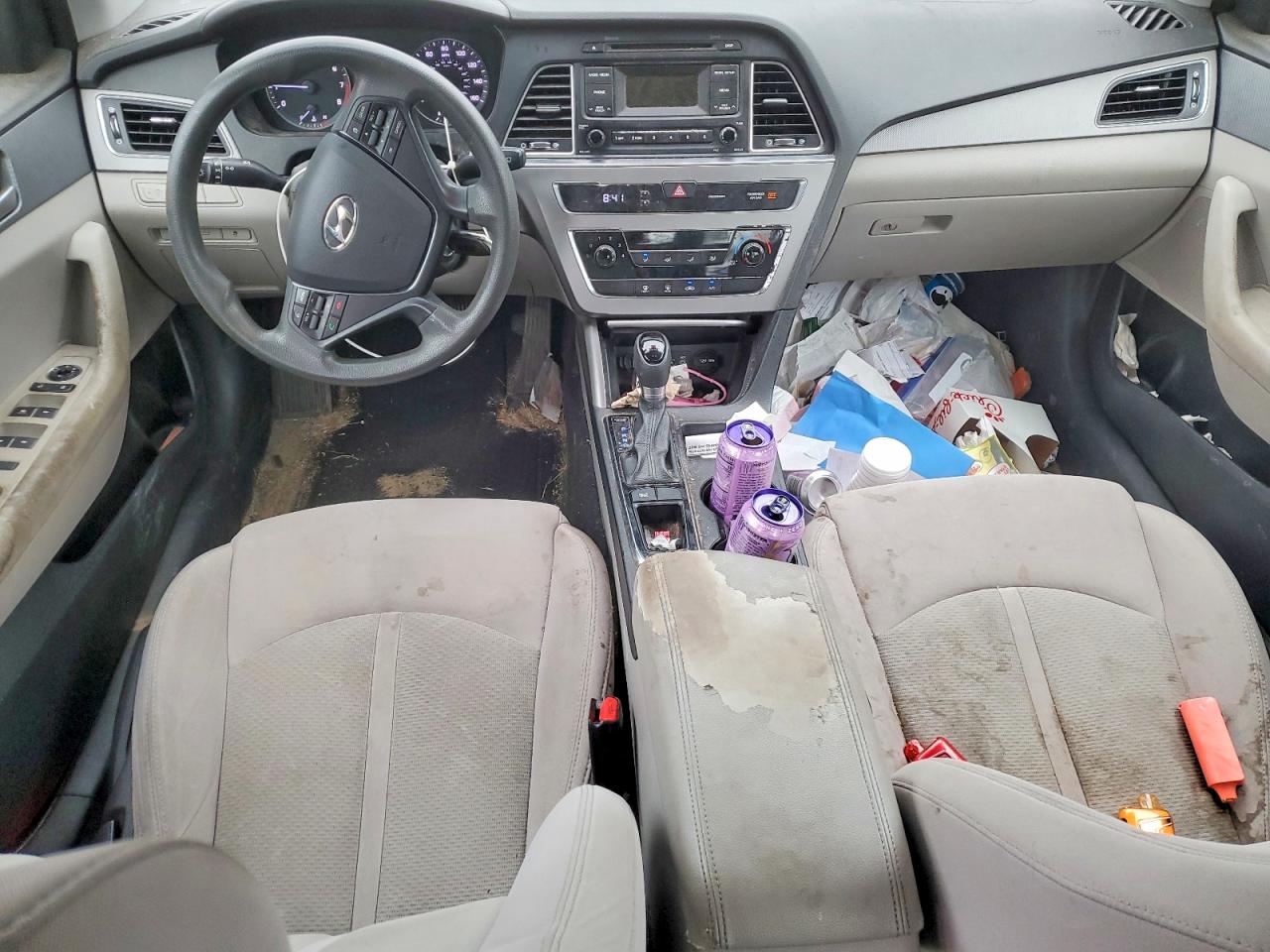 2017 HYUNDAI SONATA BASE photo 8