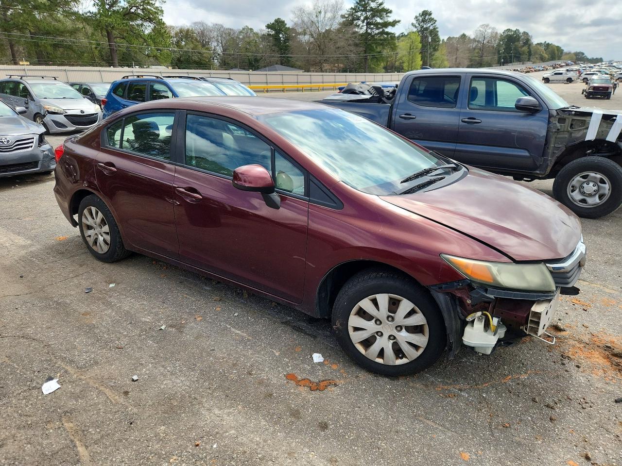 2012 HONDA CIVIC LX photo 4
