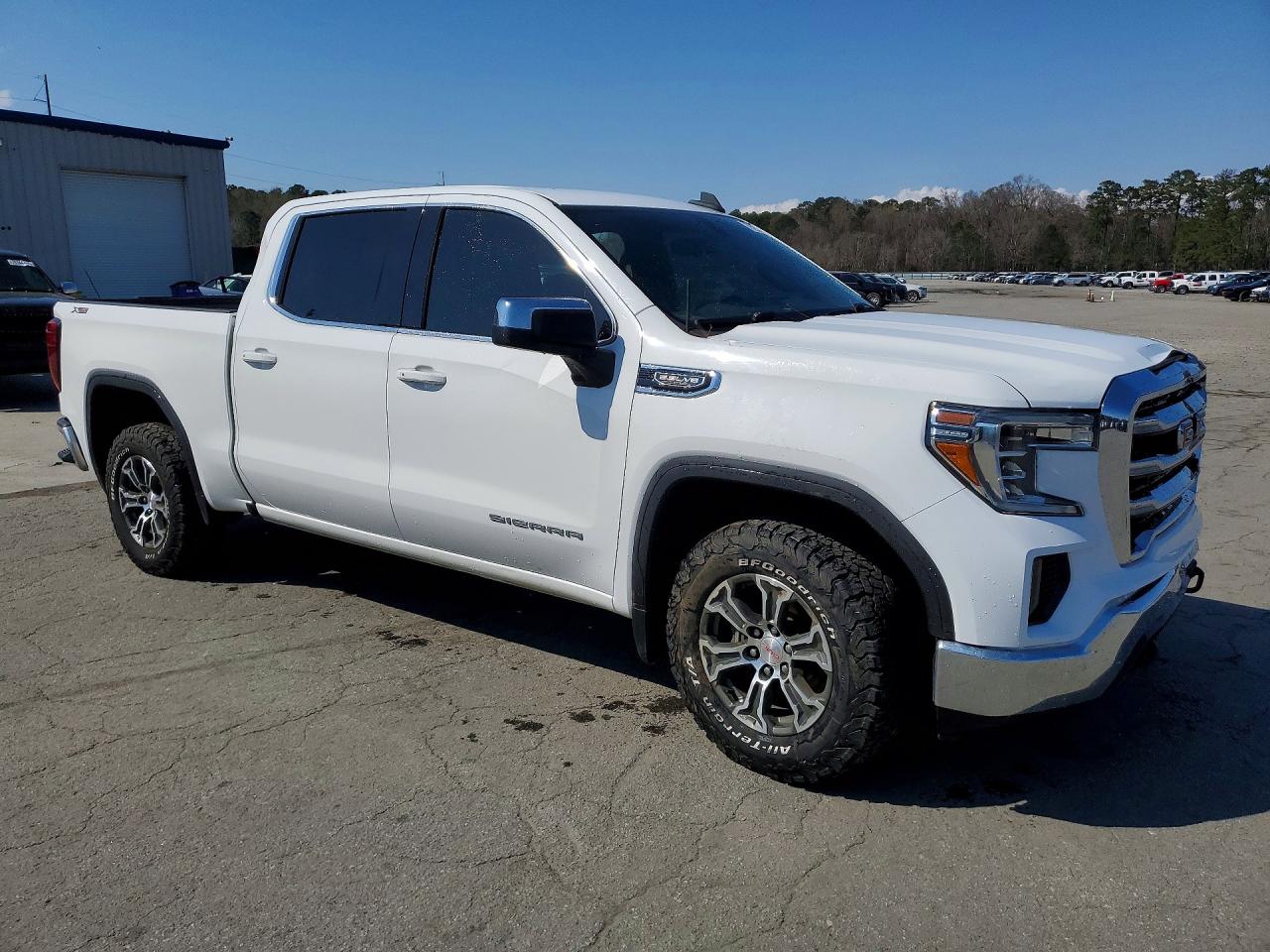 2019 GMC SIERRA K1500 SLE photo 4