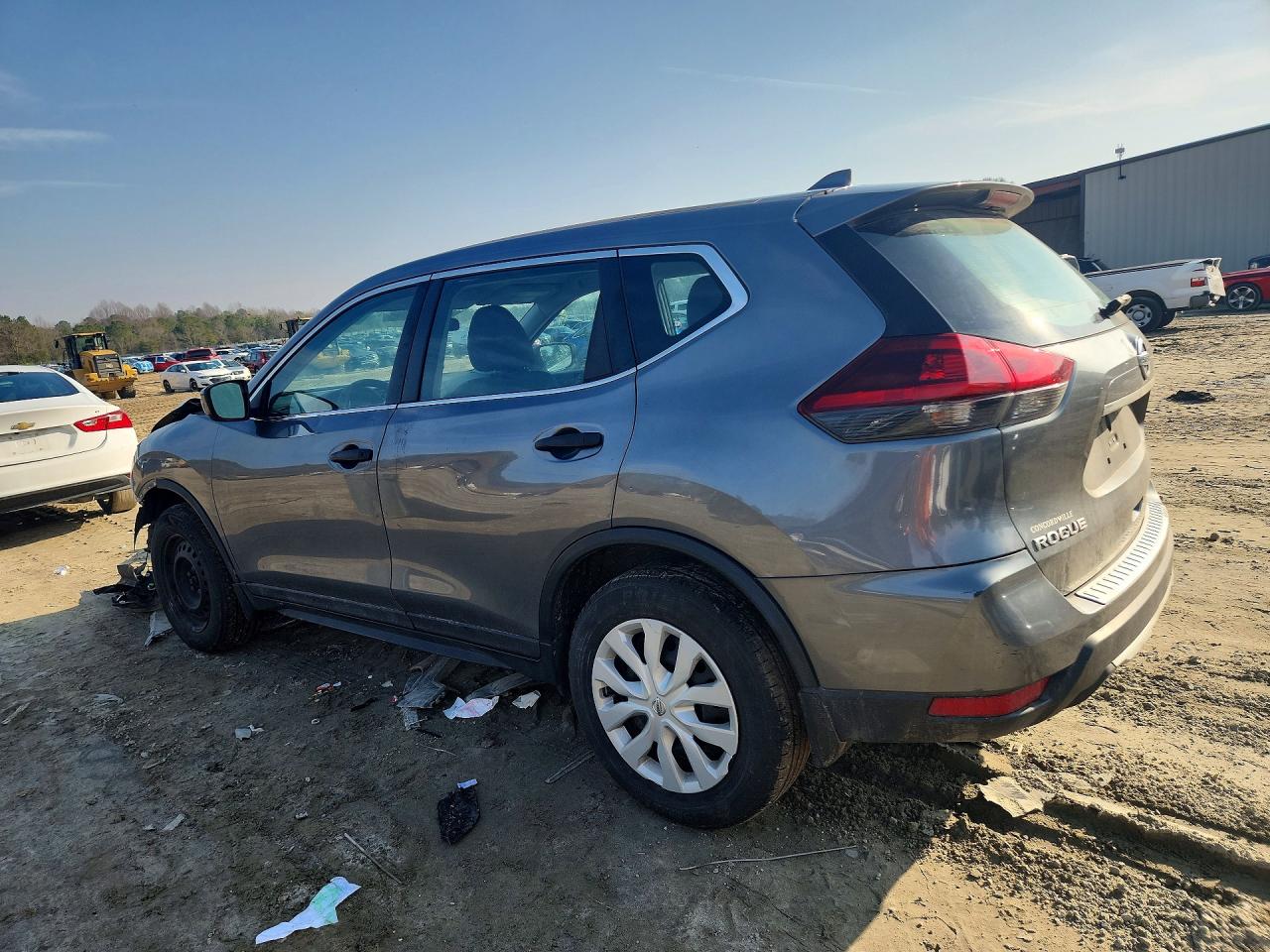 2018 NISSAN ROGUE S photo 5