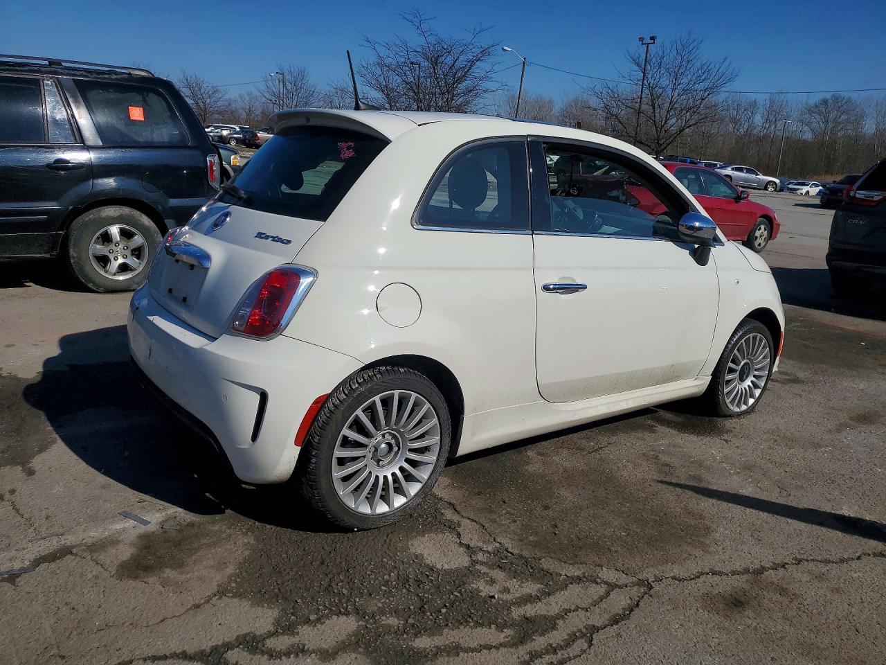 2018 FIAT 500 LOUNGE photo 5