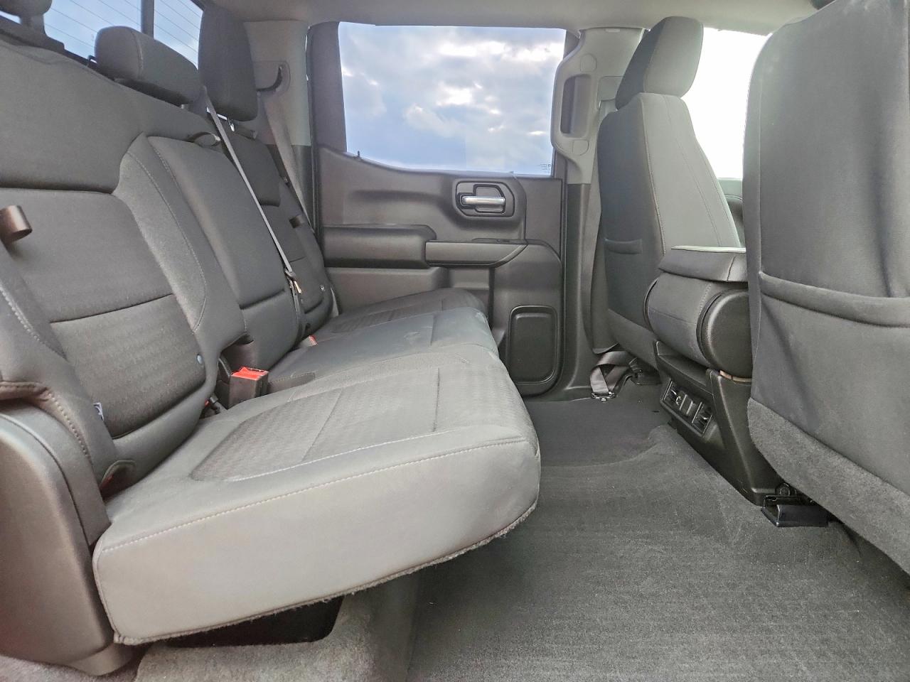 2021 CHEVROLET SILVERADO C1500 LT photo 10