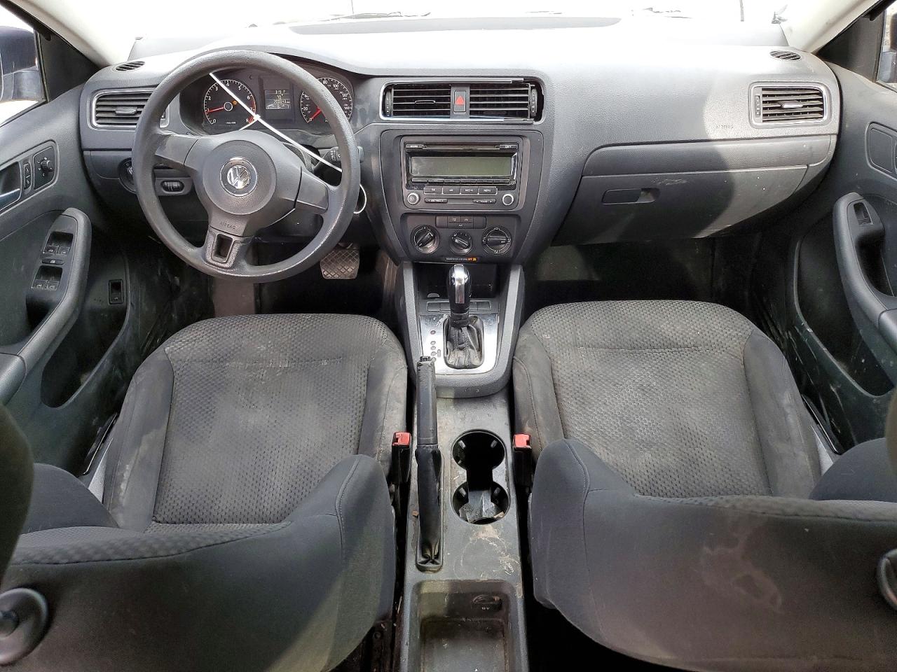 2013 VOLKSWAGEN JETTA BASE photo 8