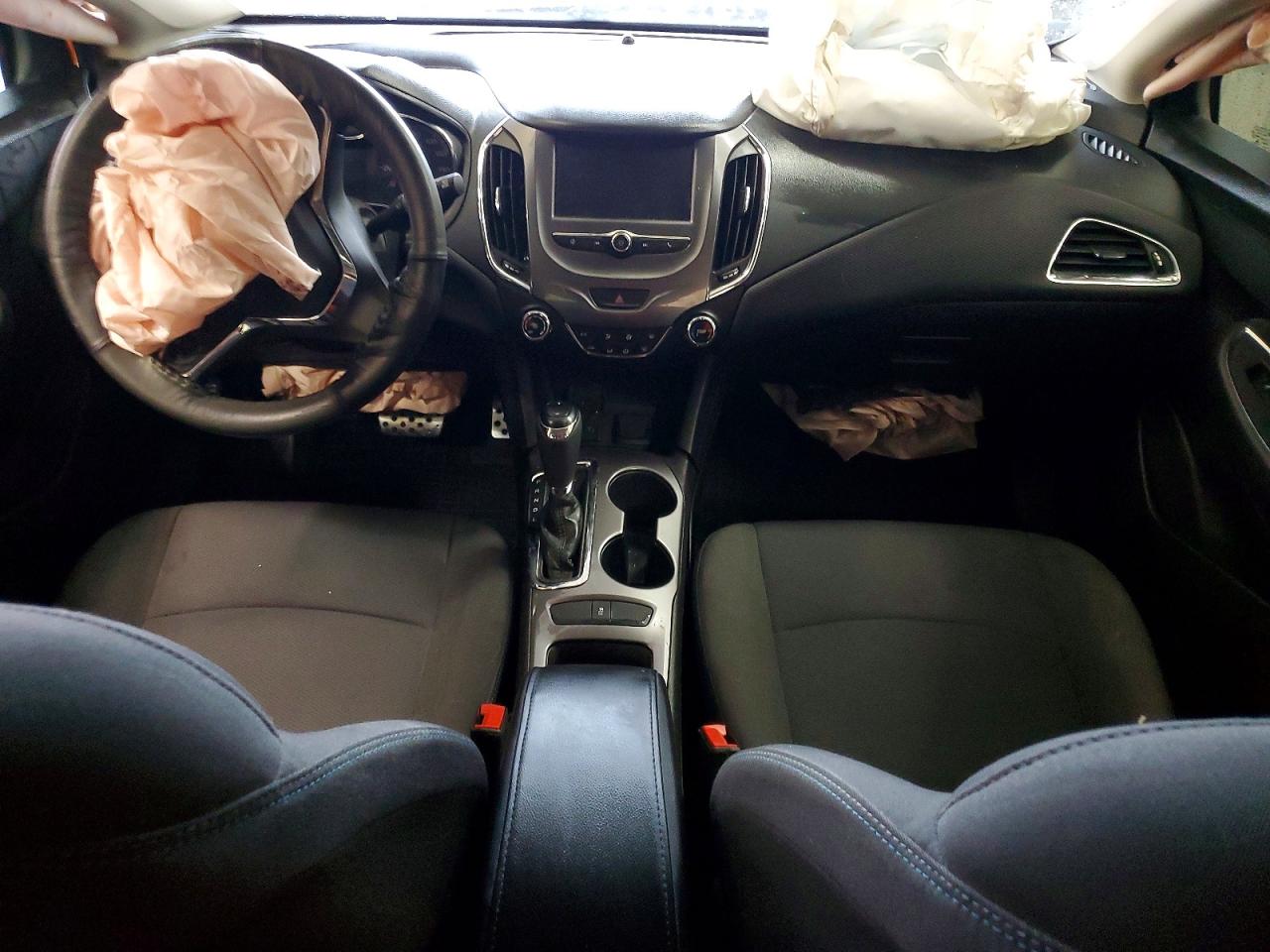 2017 CHEVROLET CRUZE LT photo 22