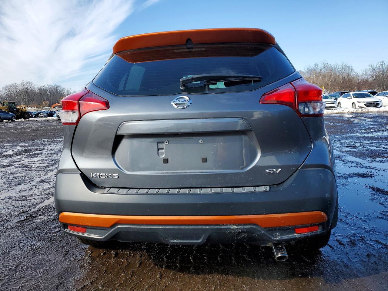 2019 NISSAN KICKS SV photo 11