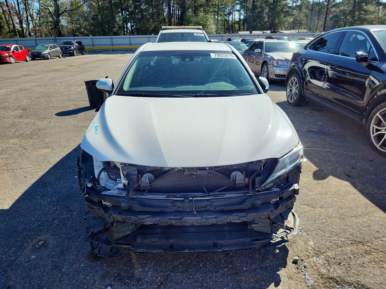 2018 TOYOTA CAMRY LE photo 9