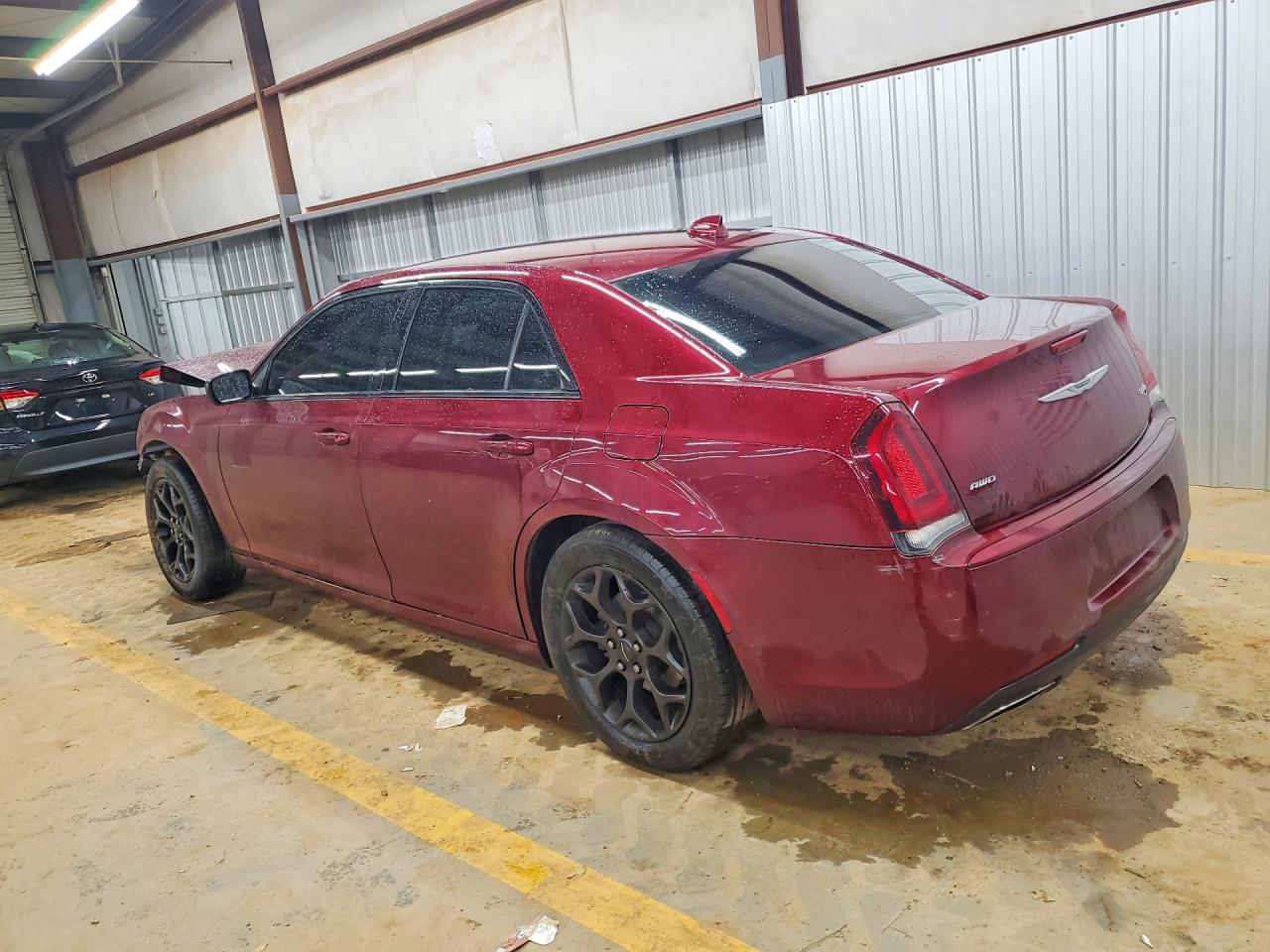2019 CHRYSLER 300 S photo 2
