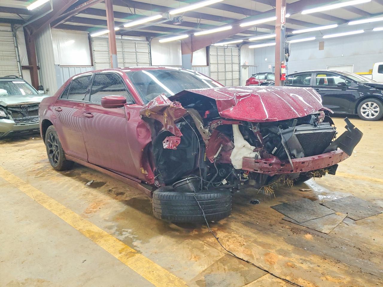 2019 CHRYSLER 300 S photo 4