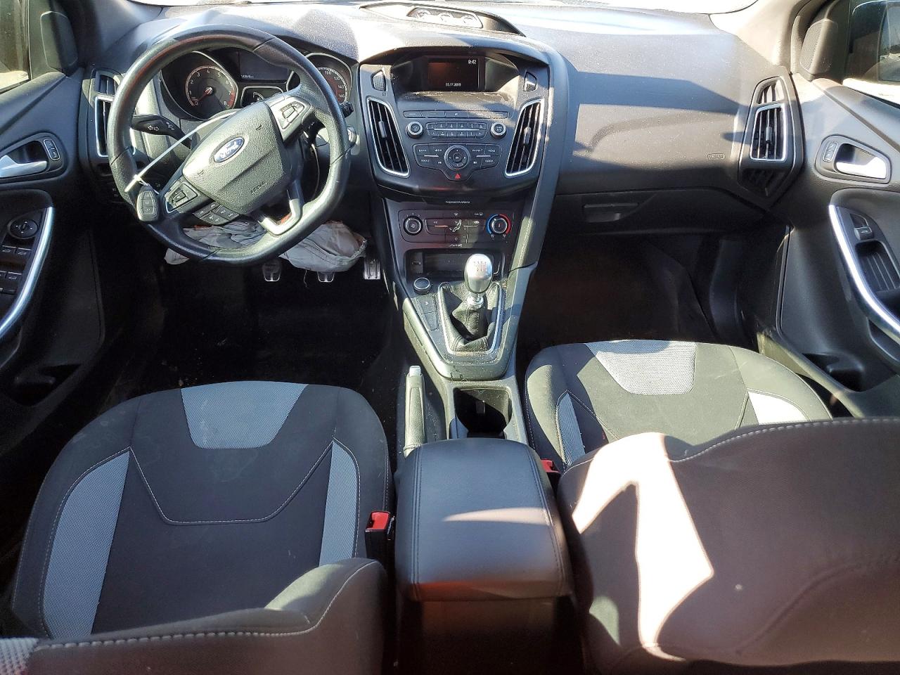 2018 FORD FOCUS ST photo 8