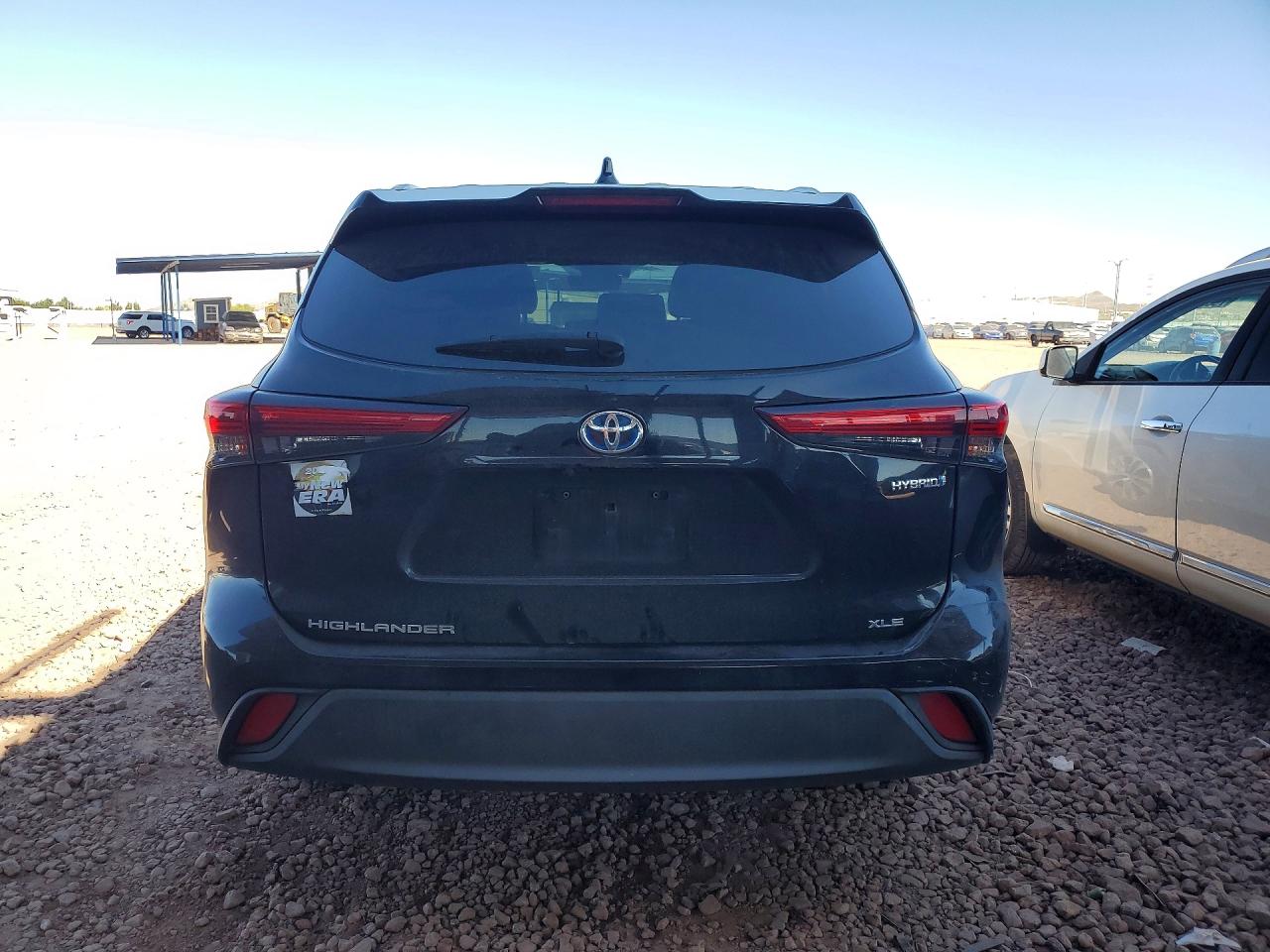 2021 TOYOTA HIGHLANDER photo 16