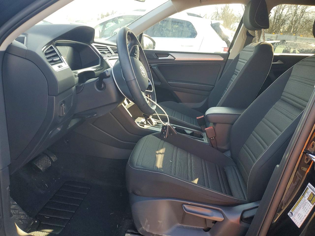 2024 VOLKSWAGEN TIGUAN S photo 13