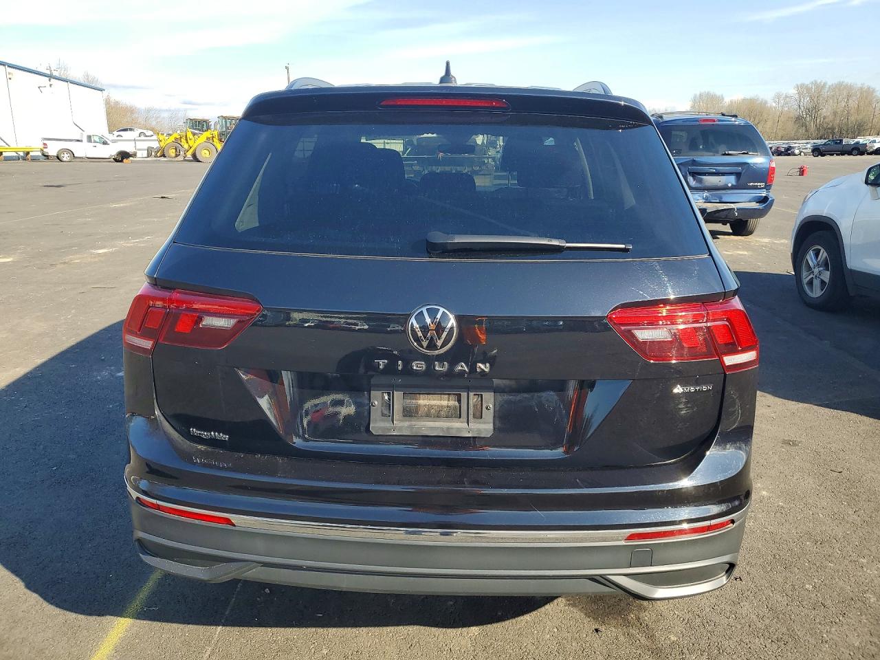 2024 VOLKSWAGEN TIGUAN S photo 11