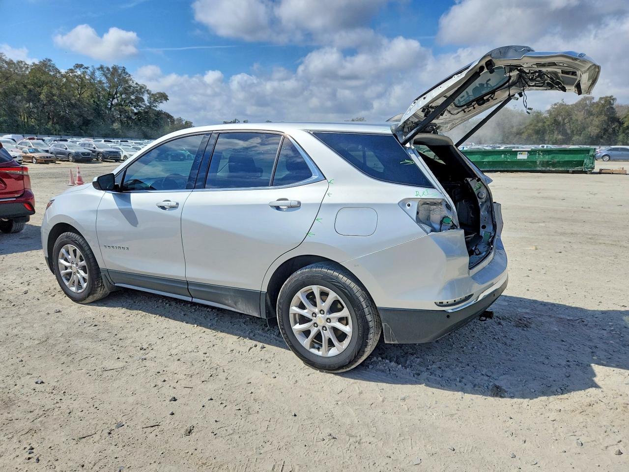 2020 CHEVROLET EQUINOX LT photo 2