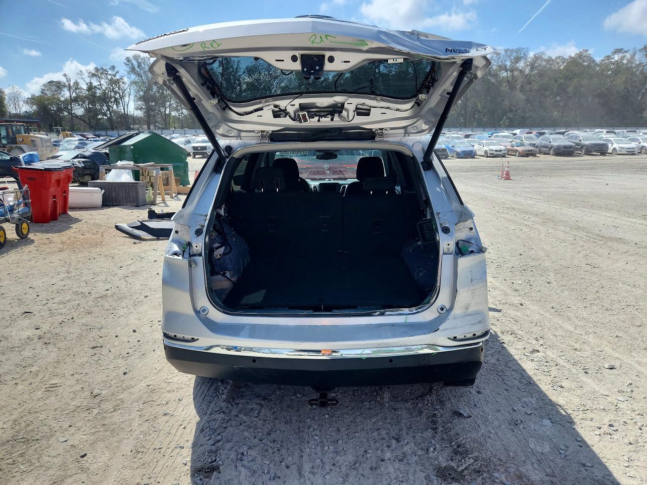 2020 CHEVROLET EQUINOX LT photo 6