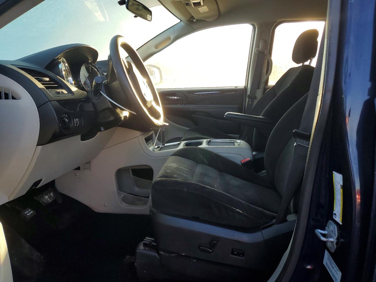 2015 DODGE GRAND CARAVAN SXT photo 7