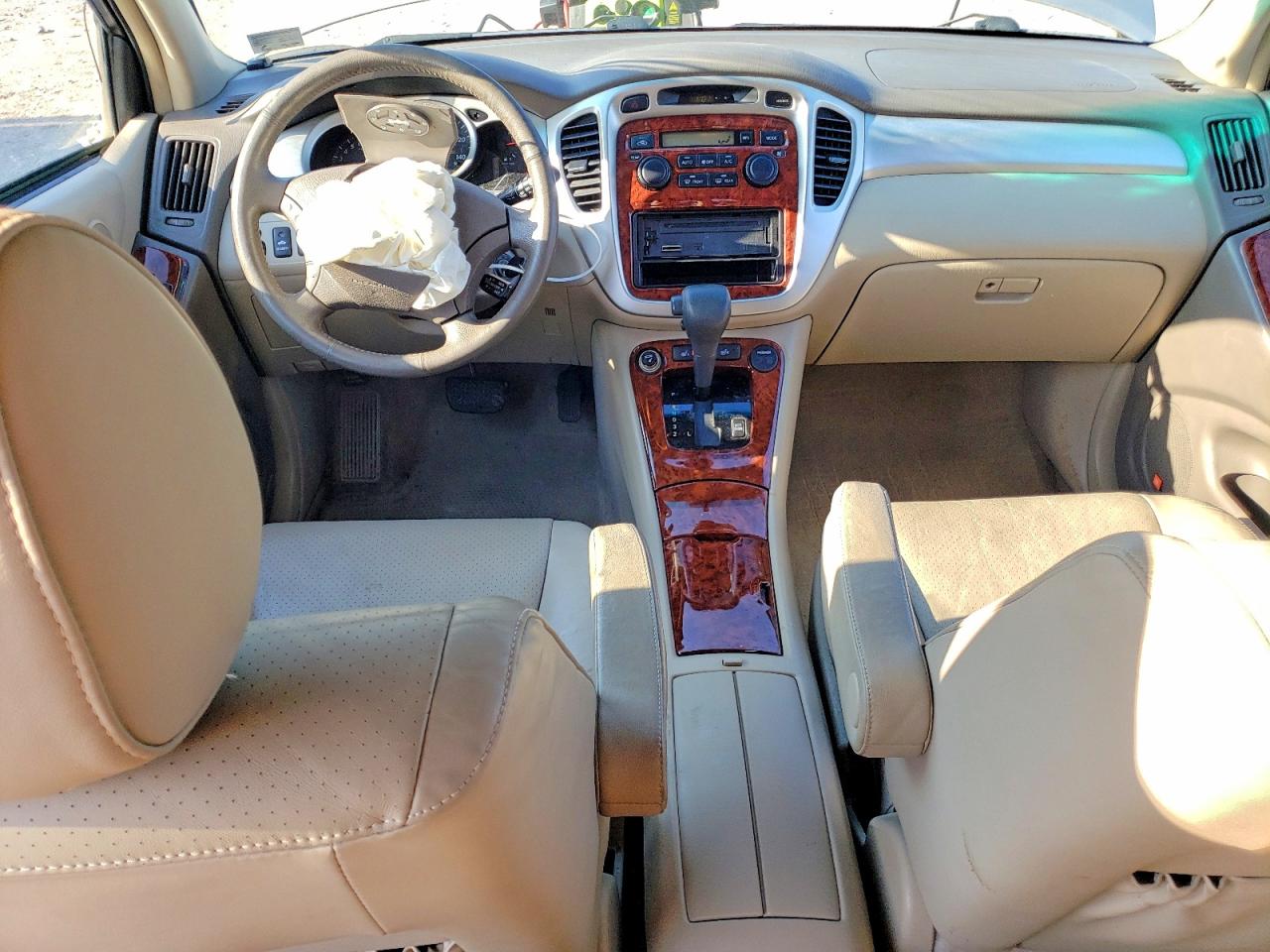 2004 TOYOTA HIGHLANDER LIMITED photo 8