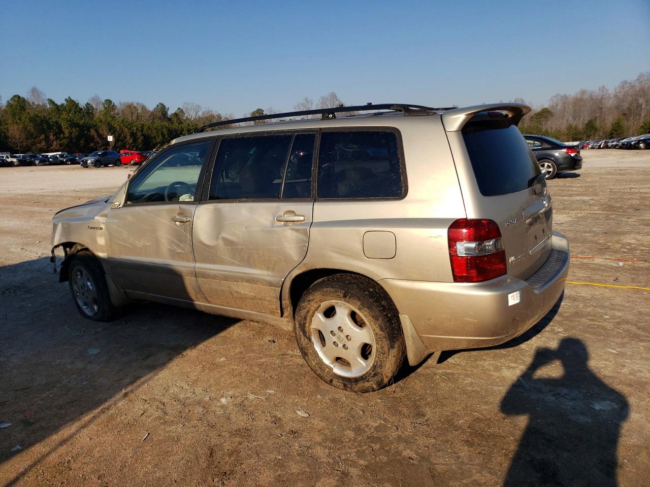 2004 TOYOTA HIGHLANDER LIMITED photo 2