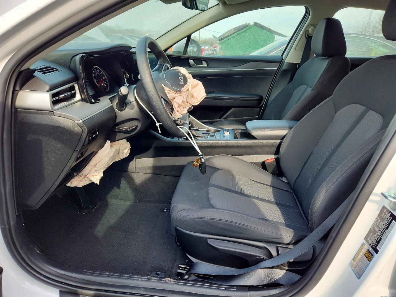 2023 KIA K5 photo 13