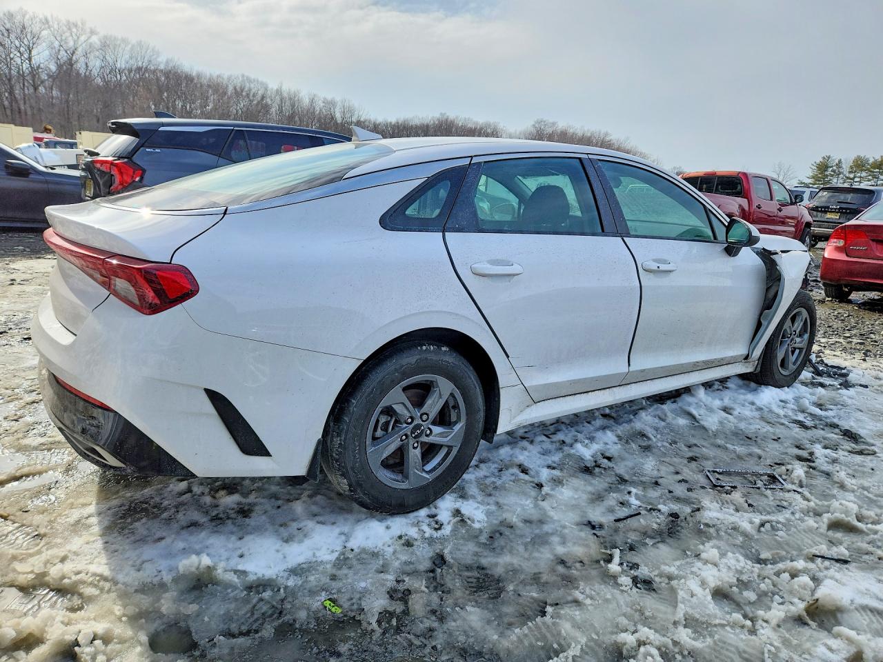 2023 KIA K5 photo 5