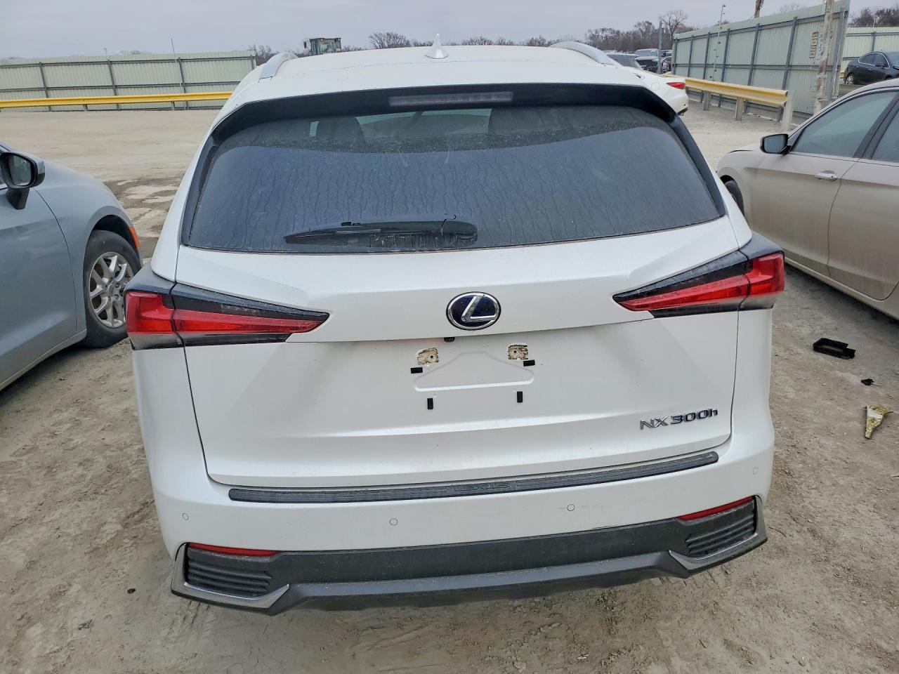 2020 LEXUS NX 300H photo 6