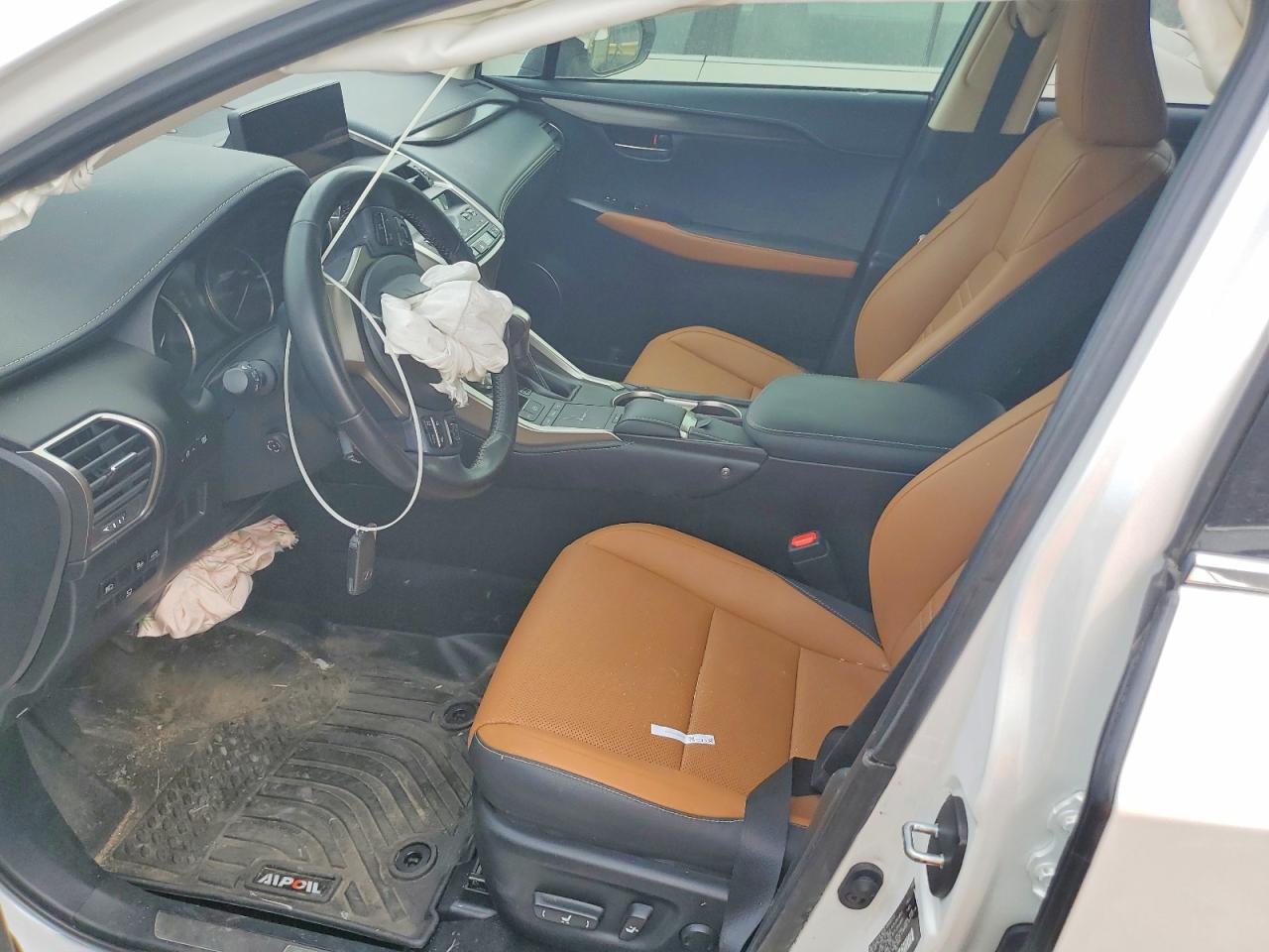 2020 LEXUS NX 300H photo 7