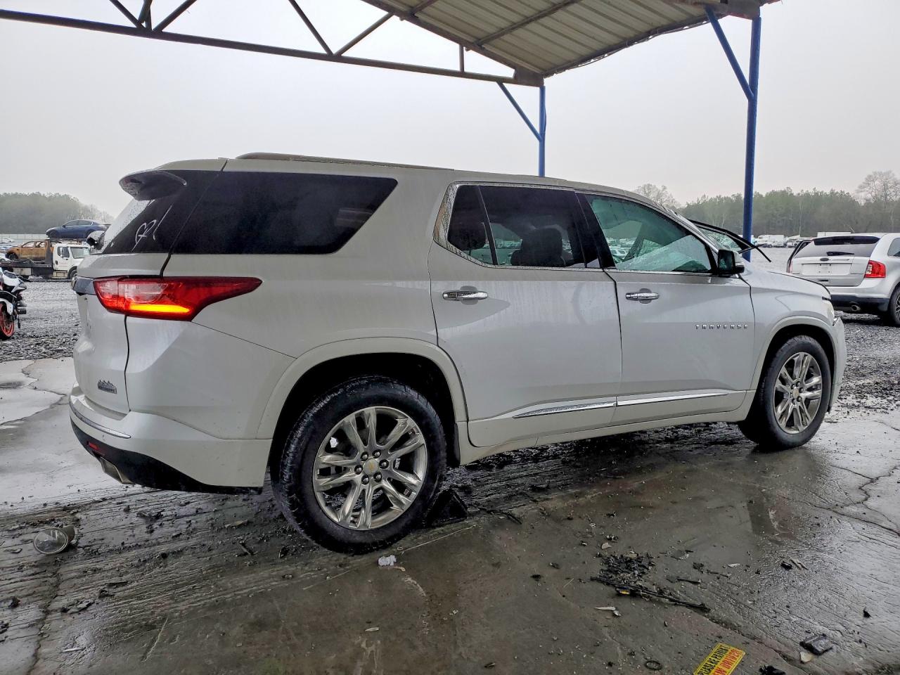 2020 CHEVROLET TRAVERSE HIGH COUNTRY photo 3
