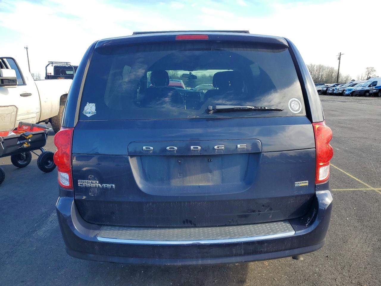 2012 DODGE GRAND CARAVAN SXT photo 11