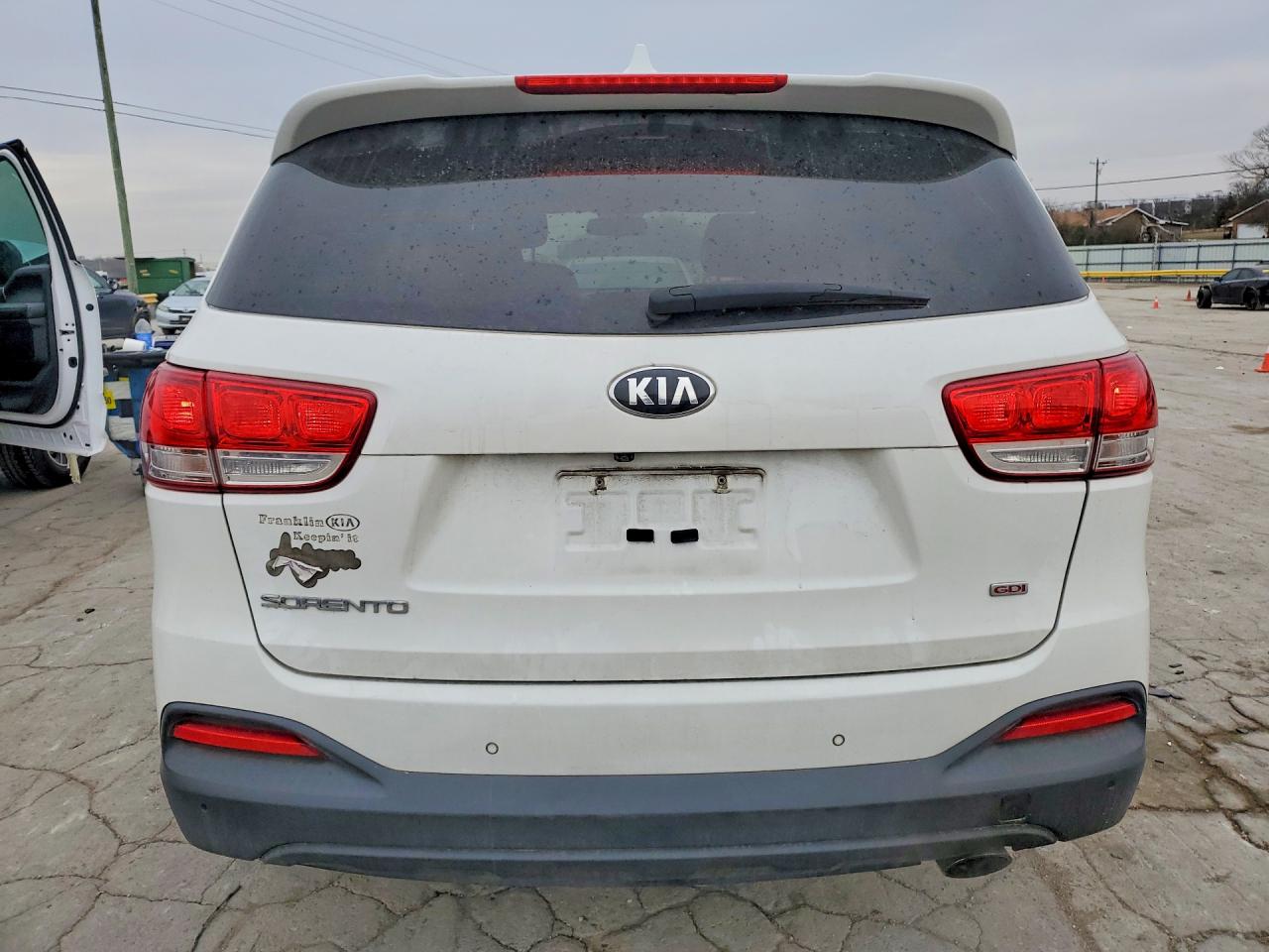 2016 KIA SORENTO LX photo 16