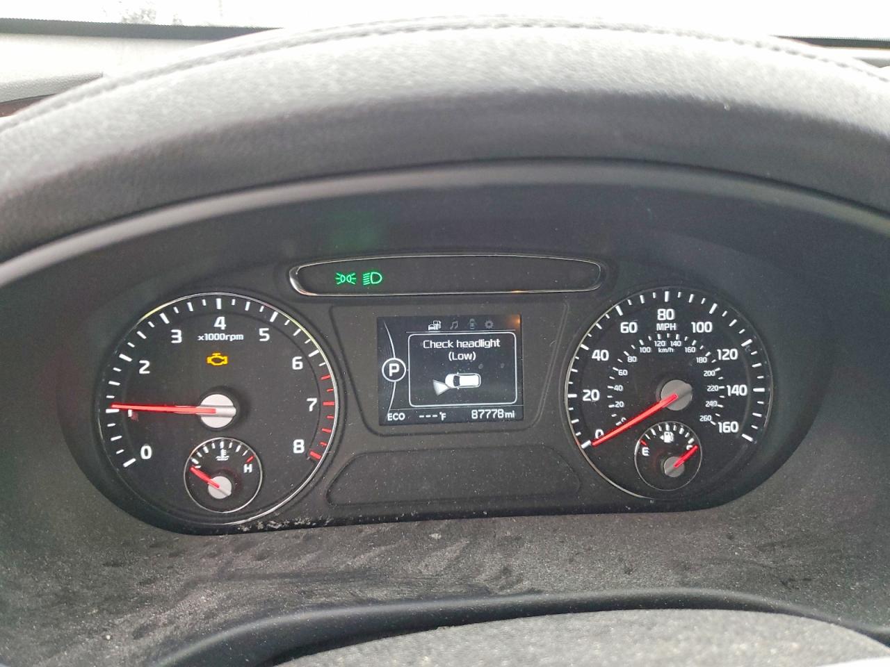 2016 KIA SORENTO LX photo 25