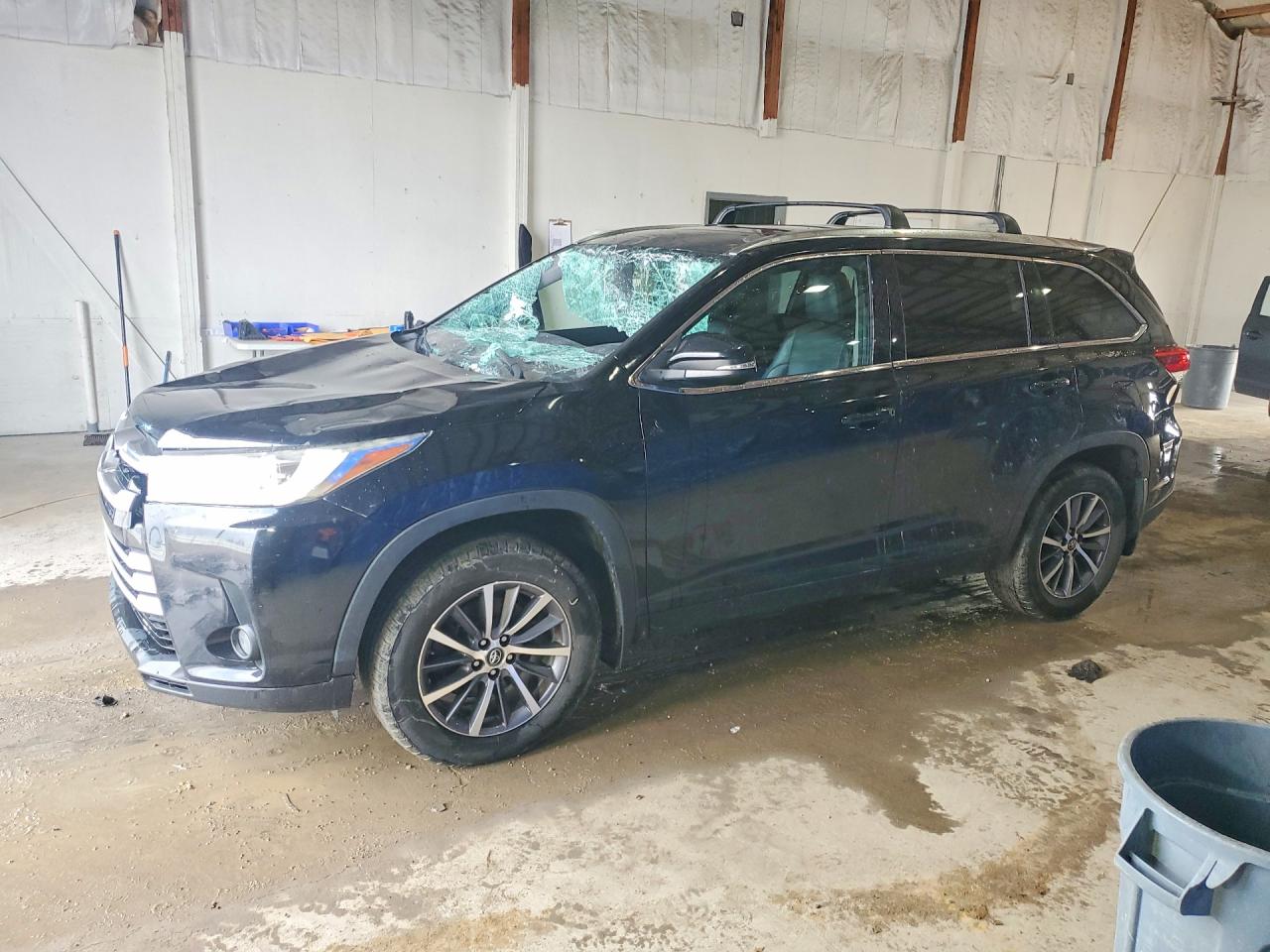 2018 TOYOTA HIGHLANDER