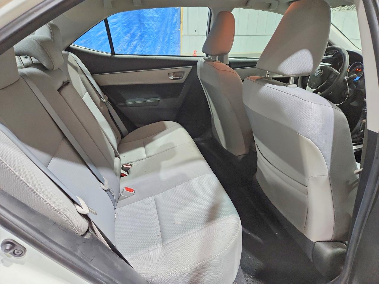 2016 TOYOTA COROLLA LE photo 10