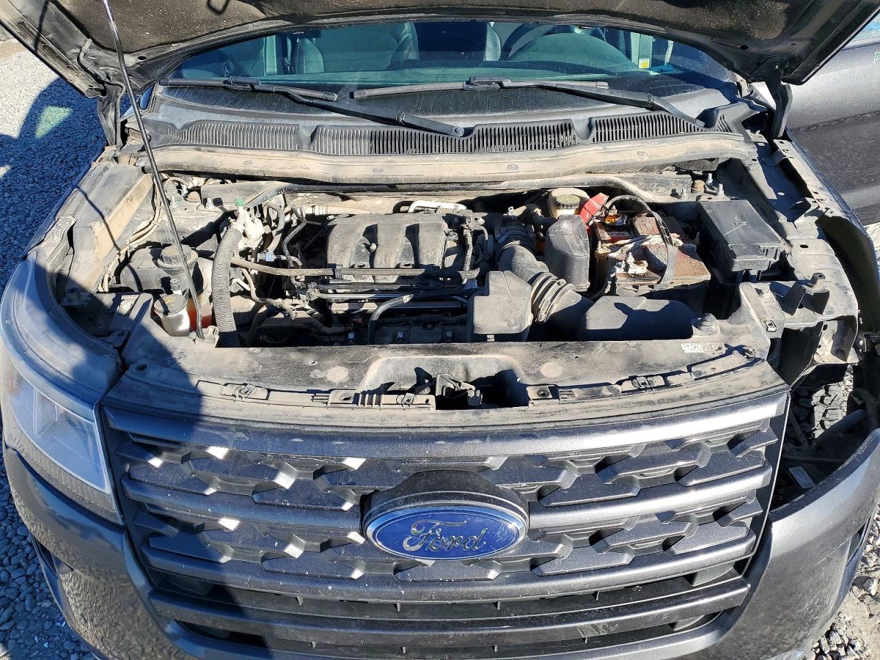 2018 FORD EXPLORER XLT photo 12
